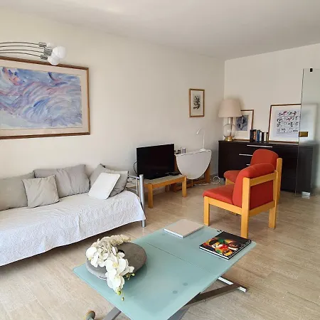 Les Oliviers Apartment